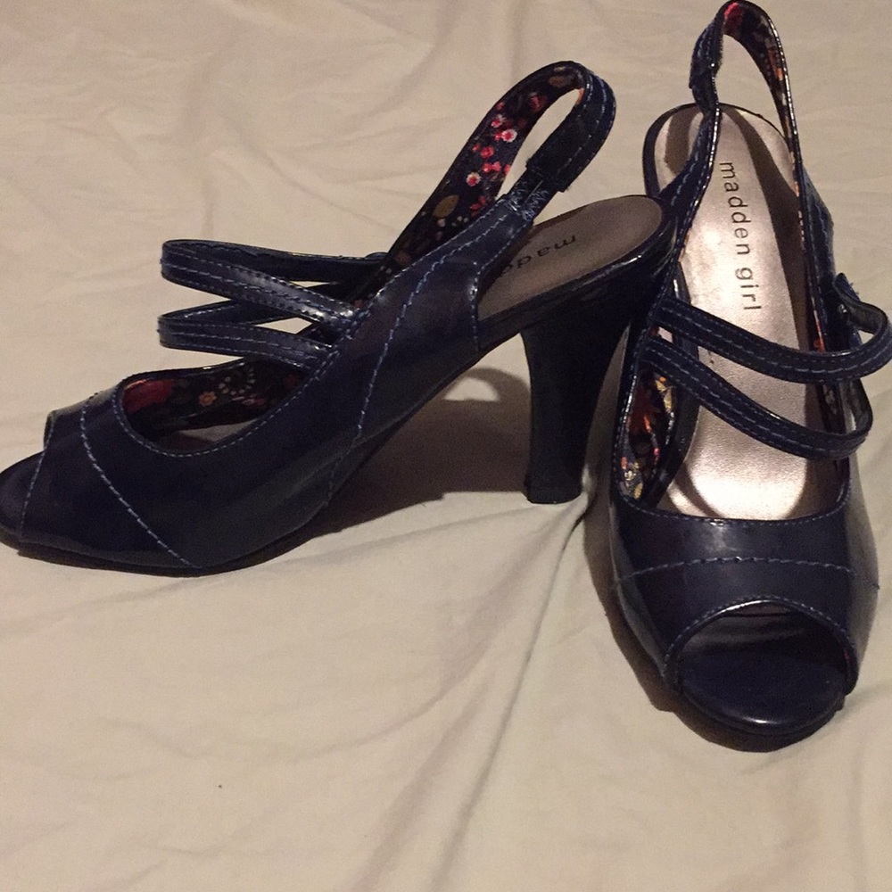 🚨LAST CHANCE🚨Blue Flower Heels
